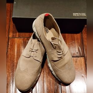 Kenneth Cole Wingtip Casual / Dress Sneaker color: Taupe size 12